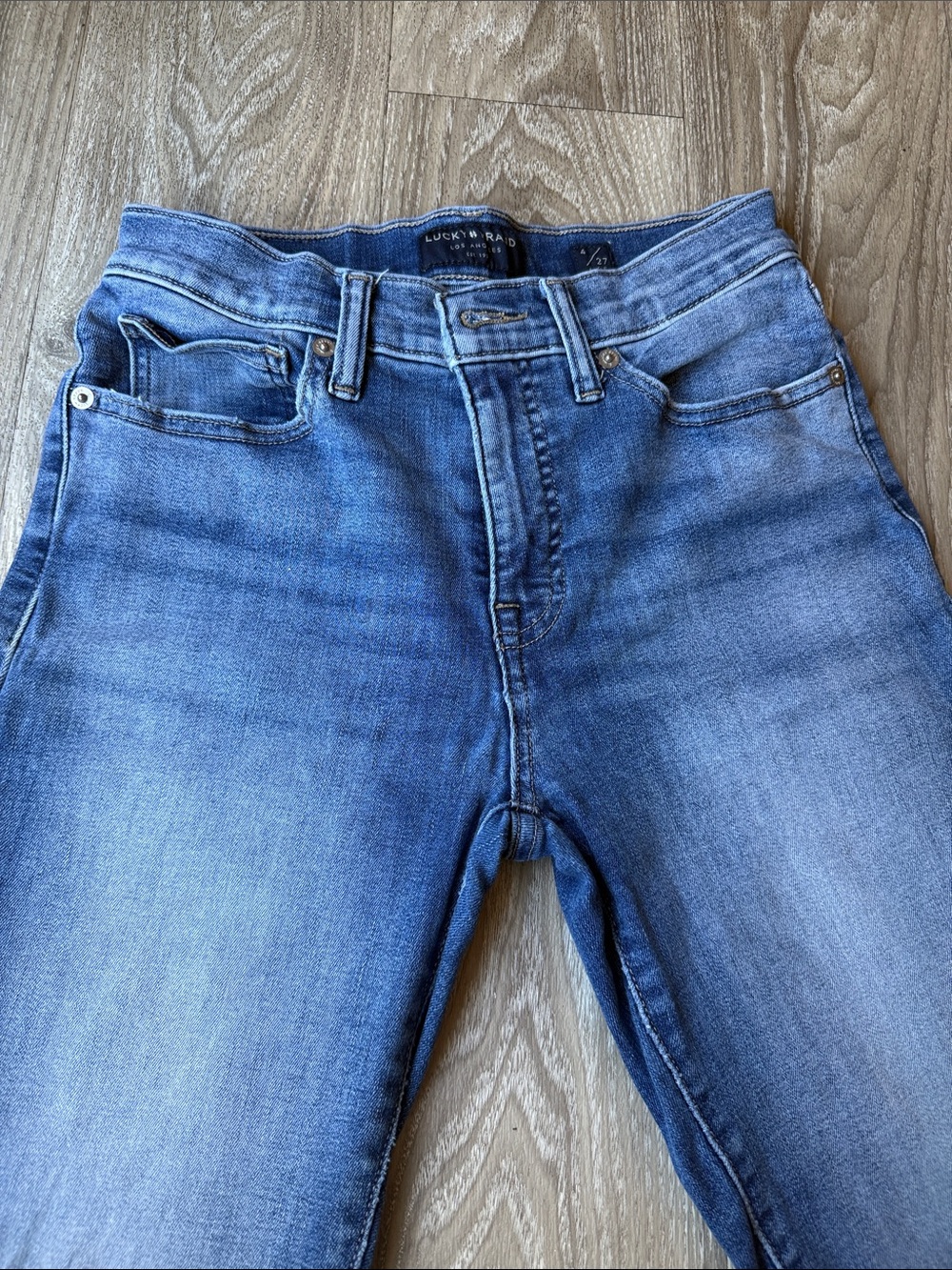 Lucky Brand Women's Light Blue Skinny Jeans - Picture 13 of 13
